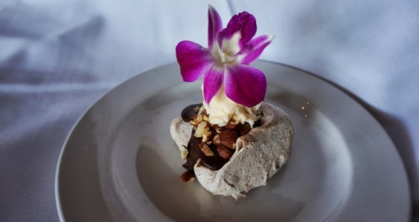 Gluten-Free Meringue with Chocolate and Hazelnuts